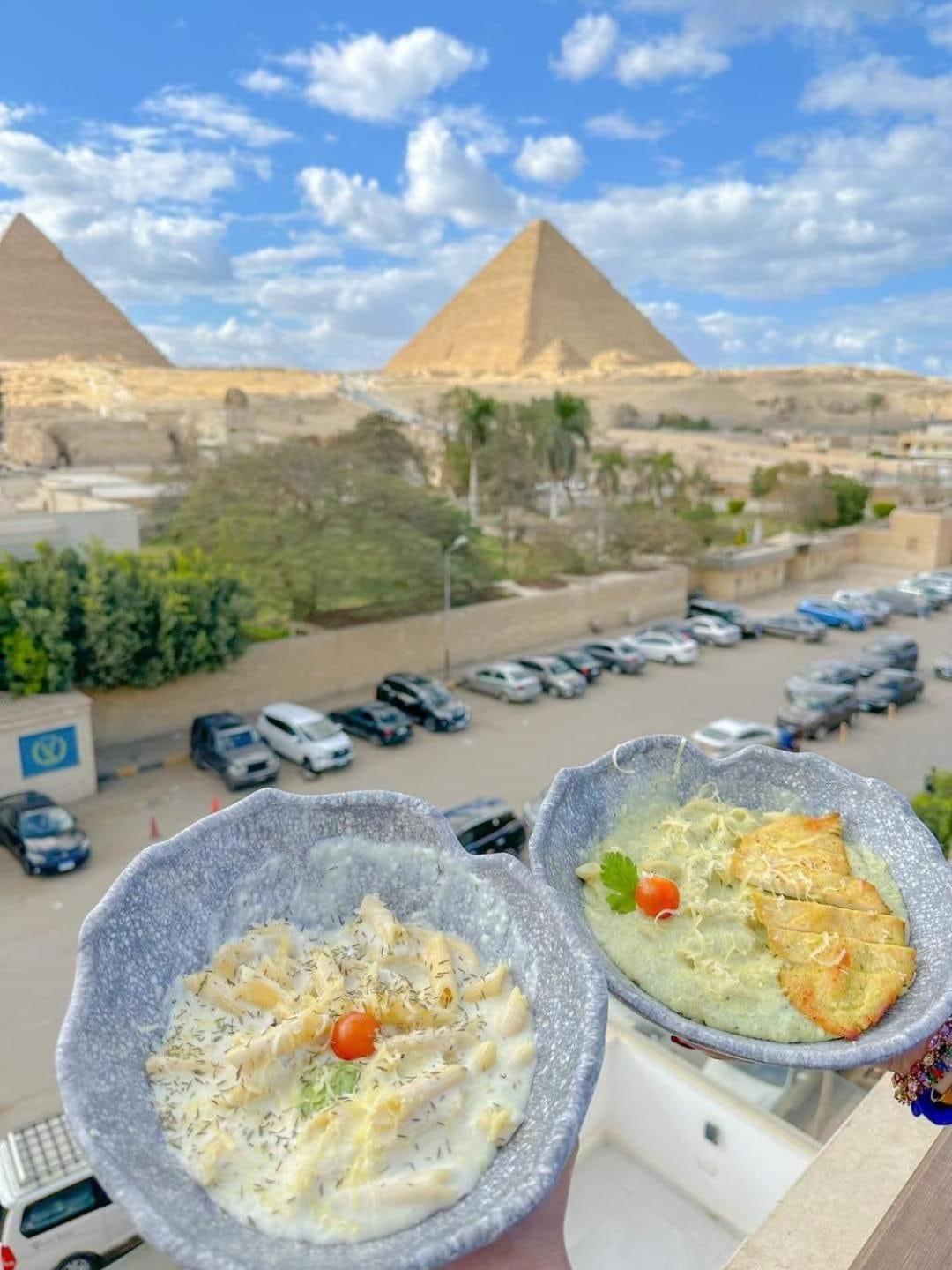 Tree Lounge Pyramids View Inn , Sphinx Giza Kafret el-Gabal Extérieur photo