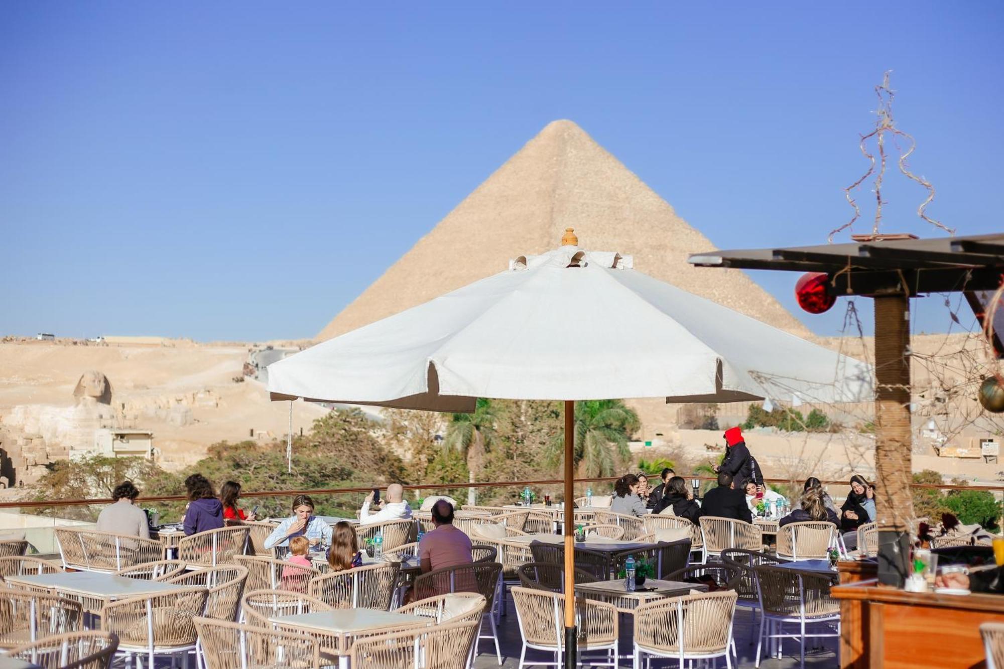 Tree Lounge Pyramids View Inn , Sphinx Giza Kafret el-Gabal Extérieur photo