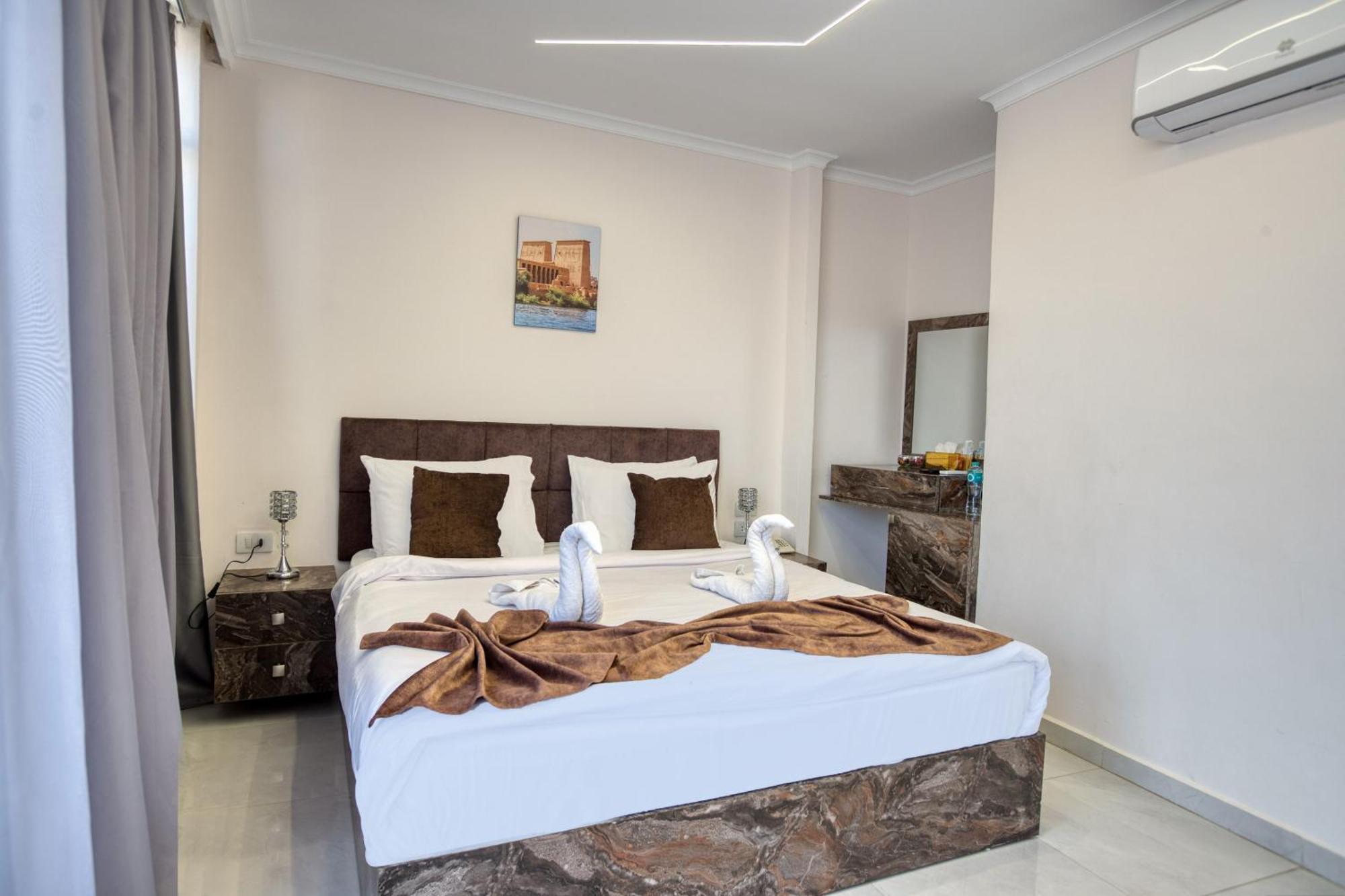 Tree Lounge Pyramids View Inn , Sphinx Giza Kafret el-Gabal Extérieur photo