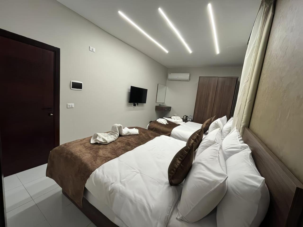 Tree Lounge Pyramids View Inn , Sphinx Giza Kafret el-Gabal Extérieur photo